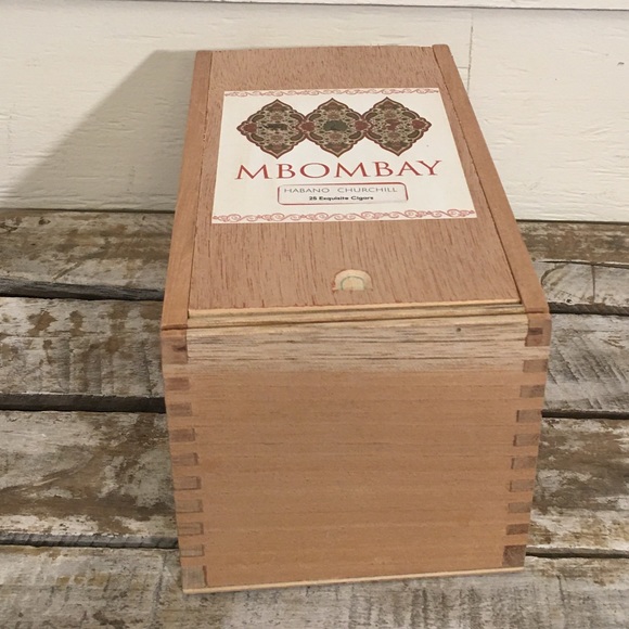 🧳3/$20🧳 MBOMBAY WOOD CIGAR BOX - Picture 2 of 6